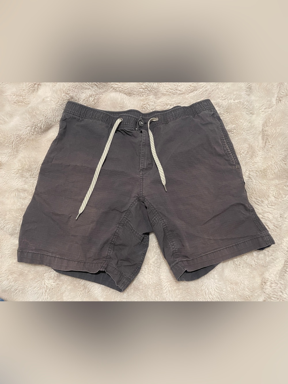 Vuori Men's Ripstop Drawstring Casual Shorts - Charcoal
